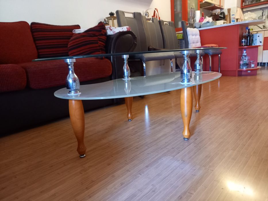 Маса за всекидневна