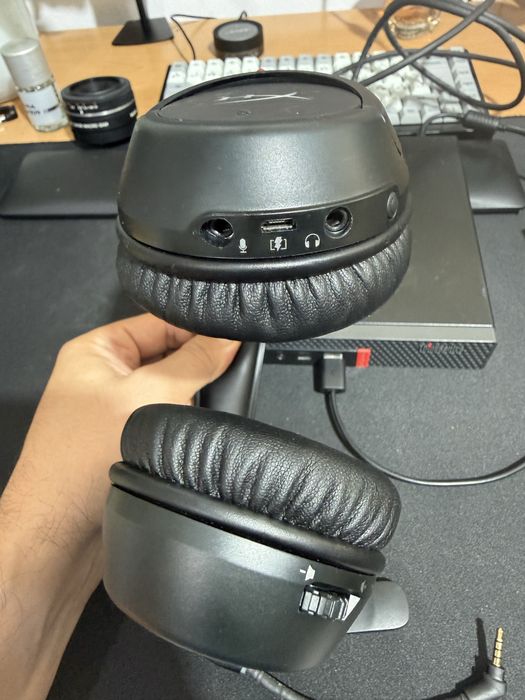 Casti HyperX Cloud Flight wireless