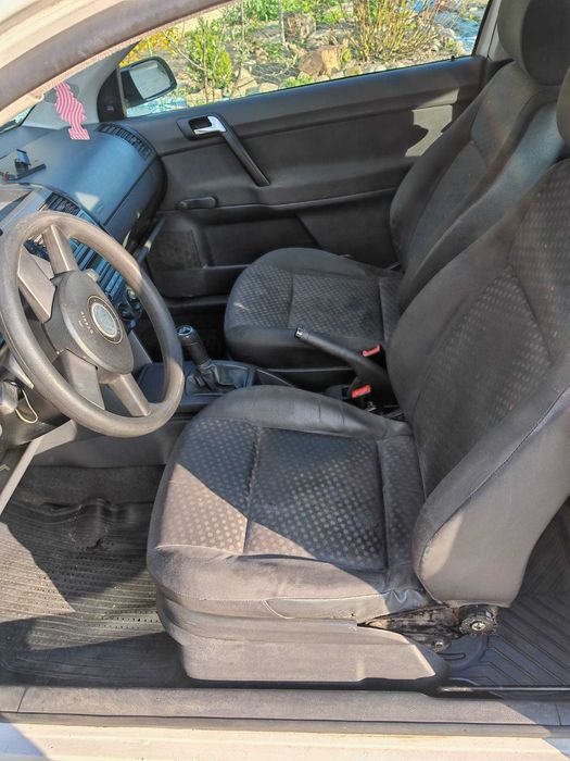 VW Polo 1.9 SDI manuala 2004 Schimb cu SMART FORTWO CABRIO sau cu VW Passat combi automat