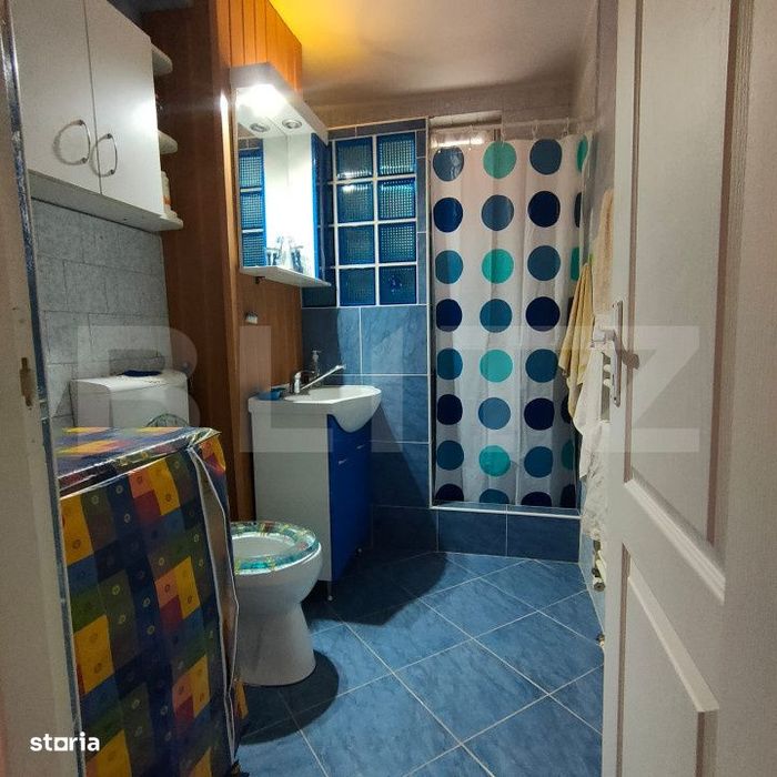 Apartament 3 camere,64 mp utili,  zona Dambu