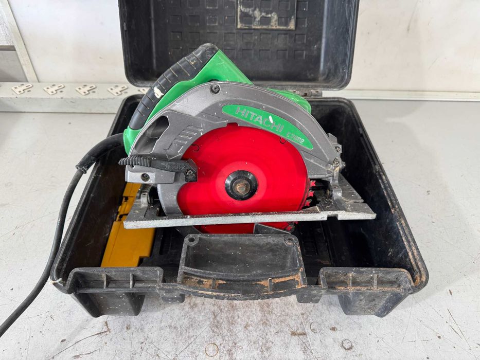 Ръчен циркуляр - Hitachi 1670 W / 110 V