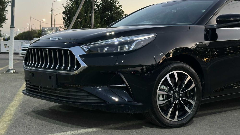 Jac J7 avtomobilini katta cegirmada sovgalar bn xarid qiliwga wowilng