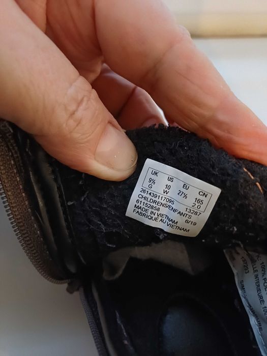 Ghetute Clarks marimea 27,5