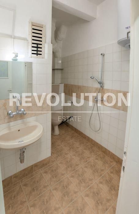 Дава се под наем Тристаен апартамент в Варна, Погреби - 80 кв.м за 400 € - Снимка #7