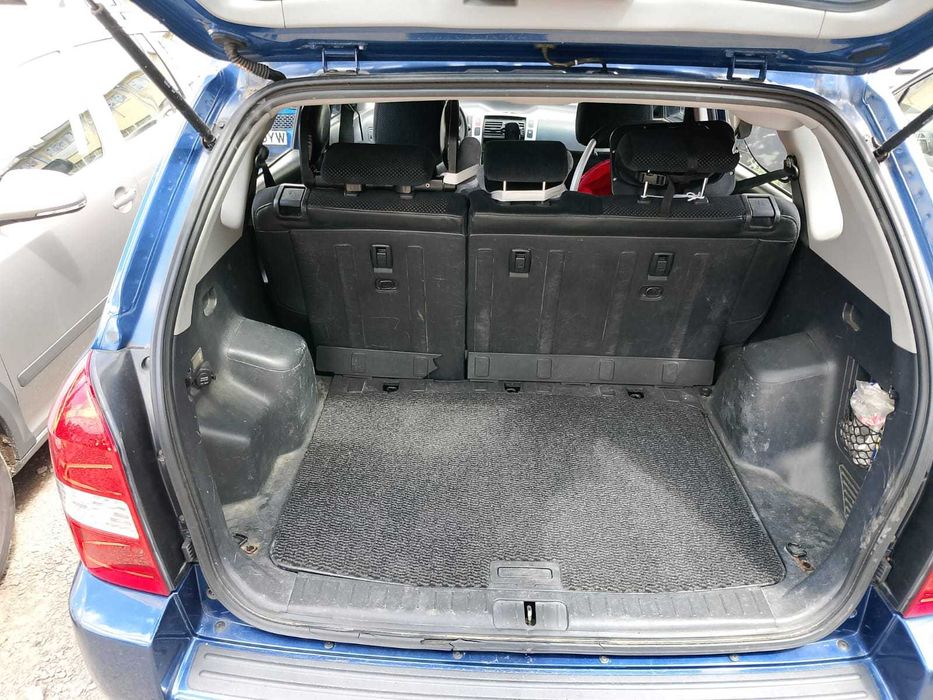 Hyundai Tucson JM AD and 2008