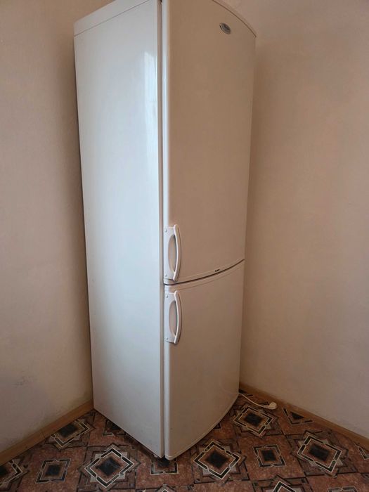 Хладилник с фризер Whirlpool