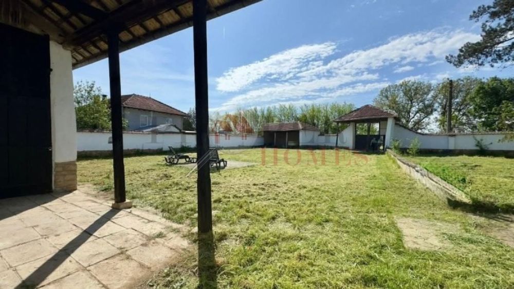 Продажба Къща гр. Велико Търново - с. Ресен 120m²