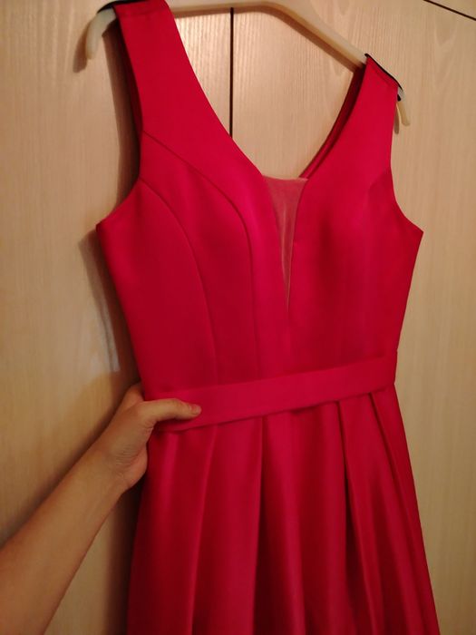 Вечернее платье одевалась один раз