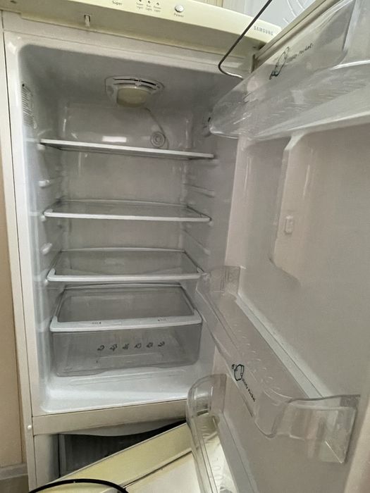 Продам холодильк б/у, самовывоз