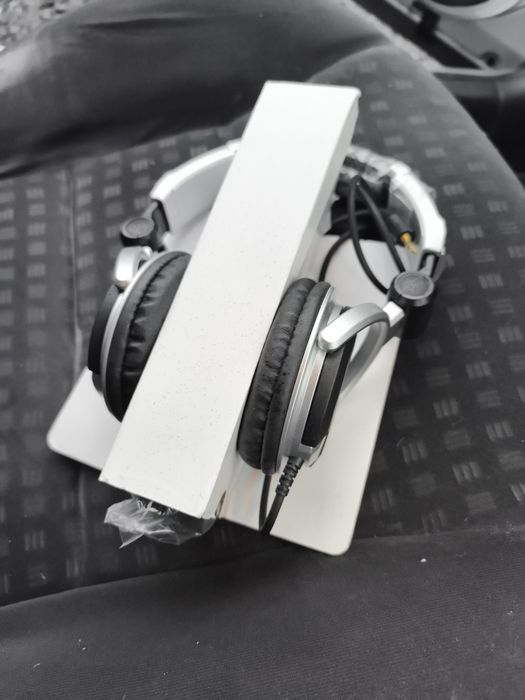 Casti pentru DJ profesionale