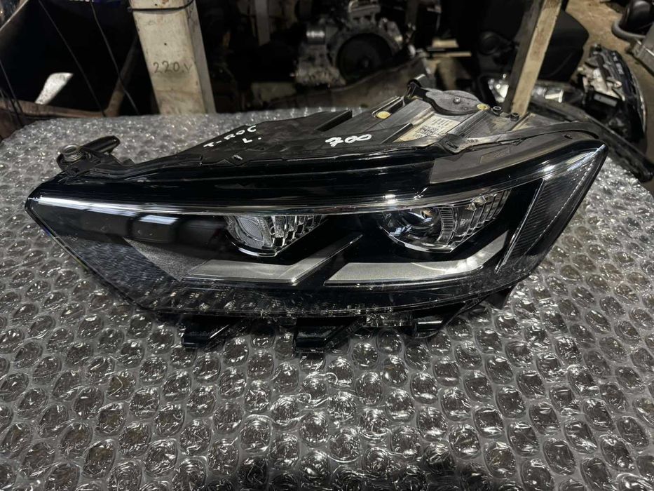 ляв фар VW T-Roc