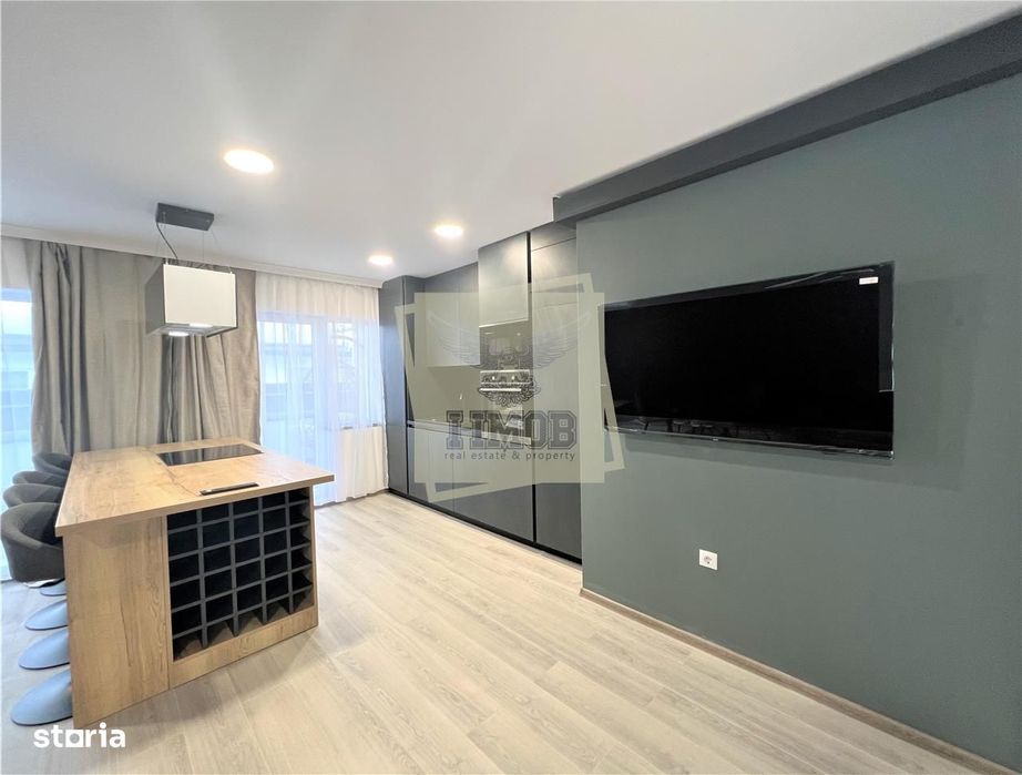 Pethouse de lux 4 camere 2 bai 2 terase si parcare in zona Centrala