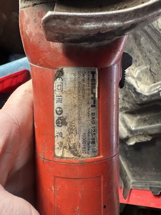 Flex polizor HILTI DAG 125 SE