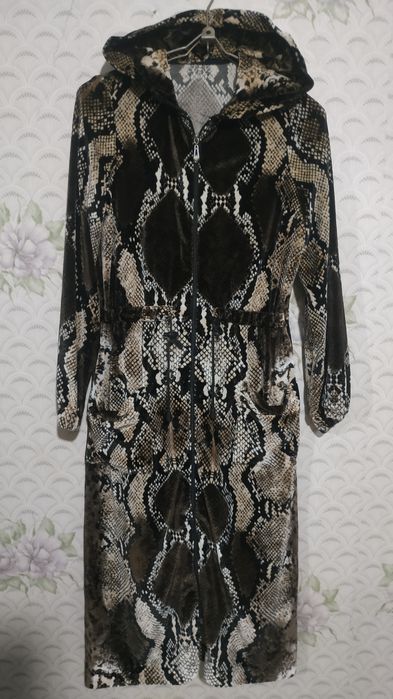 Бархатный домашний халат