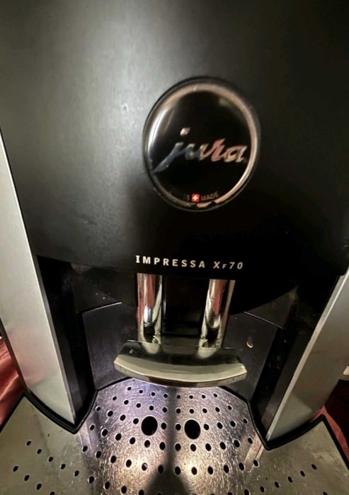 Jura Impressa XF70 швейцарска кафемашина