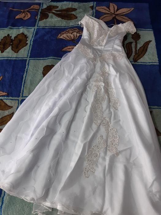 Rochie de mireasa marimea 46