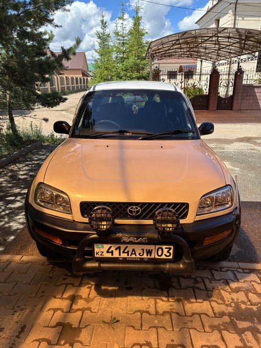 Продам Toyota Rav4