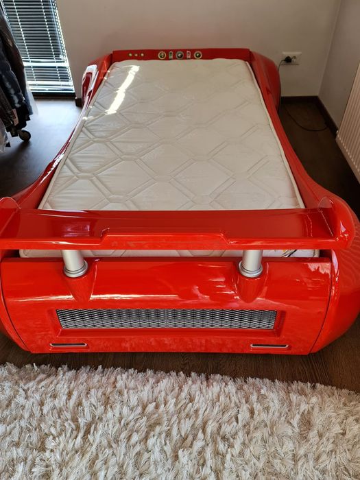 Pat masina cu telecomanda