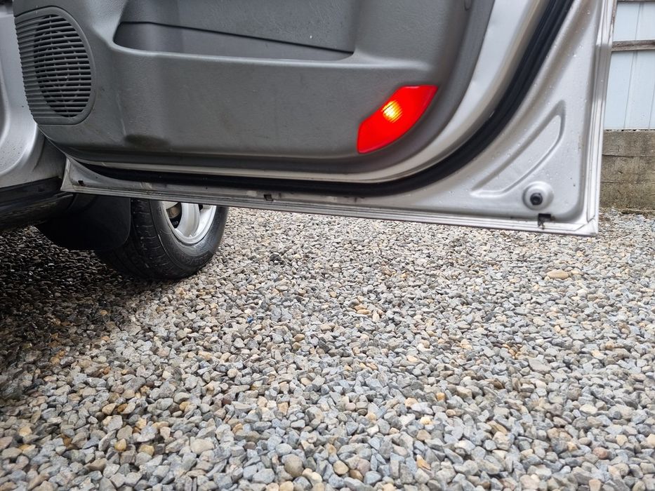 Usa Dreapta Fata Hyundai Tucson - SUV 4 Usi ARGINTIU (1477)