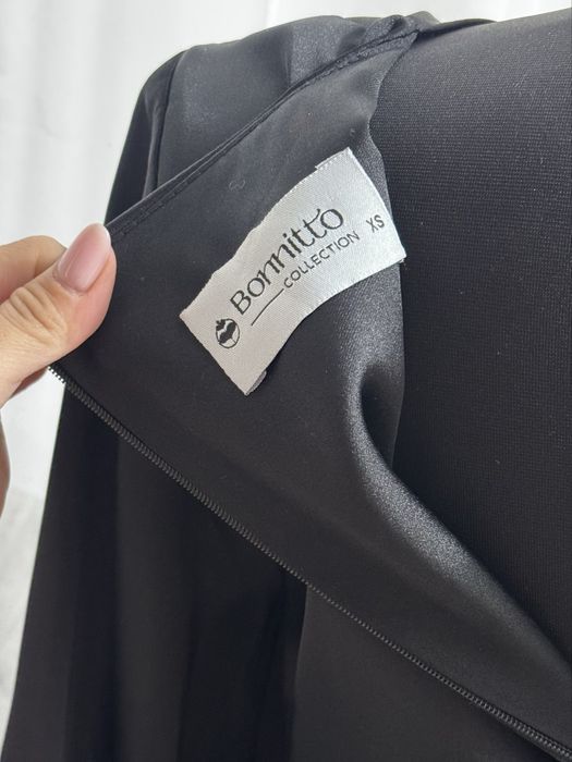 Продам стильное чёрное платье Bonitto Collection