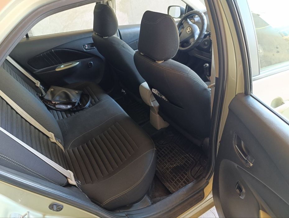 Срочно продаётся Свой Toyota Yaris