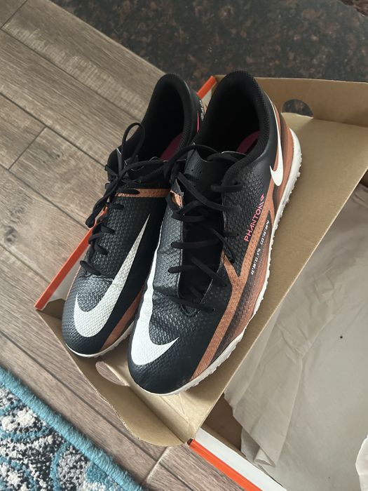 Nike Phantom GT2 Club TF
