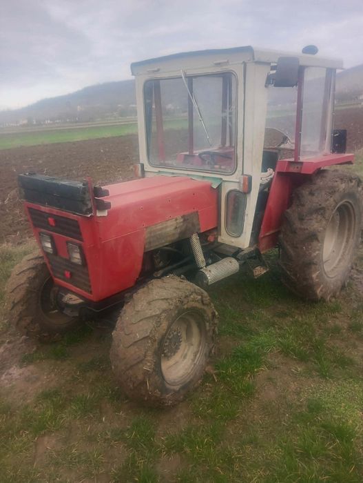 Vând  2 tractoare aduse din Italia