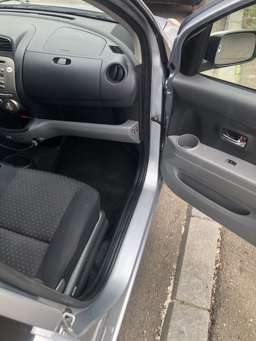 DAIHATSU Sirion 2009 — imagine 5