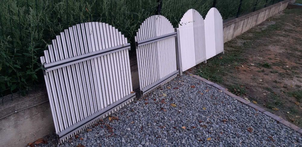 Vand gard deosebit total din Al cu efect culoare  alb