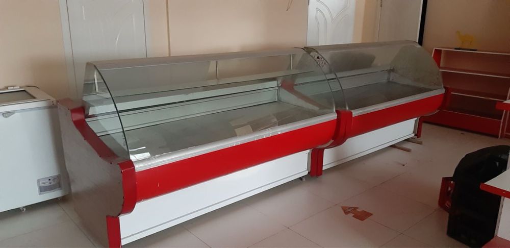 Холодильник витрина сотилади