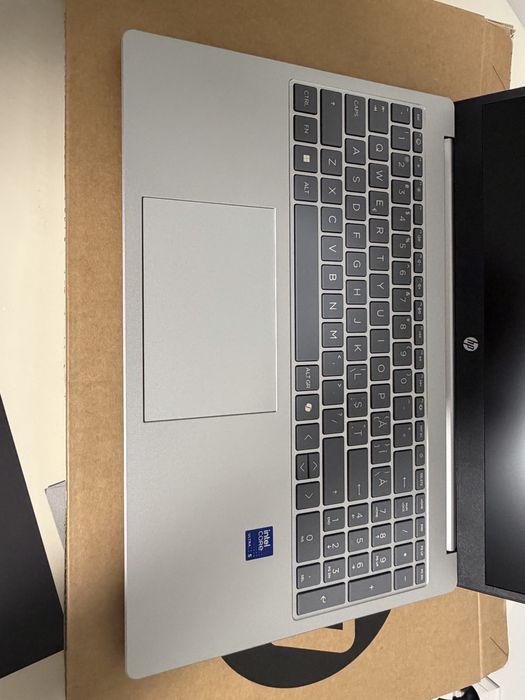 Laptop   HP  15-fd1003nq Procesor ULTRA 5    24  GB RAM DDR 5