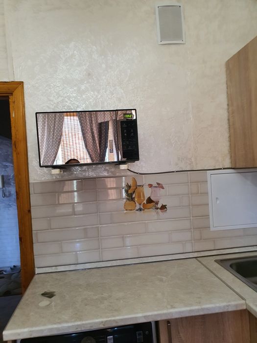 2 комн кв.,12 микр..1 дом