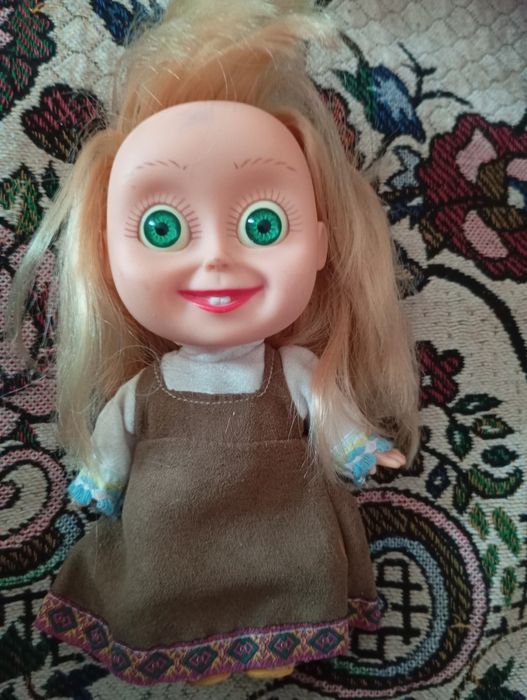 Продам  коллекционных кукол.