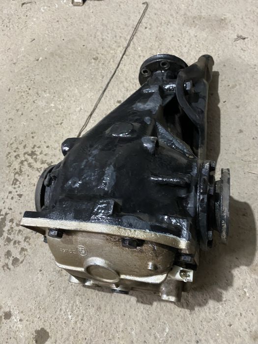 Бмв Блок редуктор 3.23