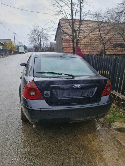 Vând Ford Mondeo