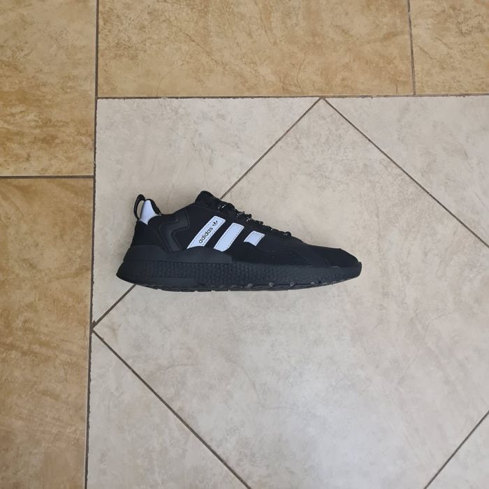 Кроссовки Adidas, новые