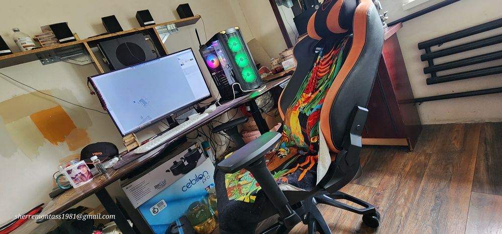 Компютер сотилади срочно пул зарур