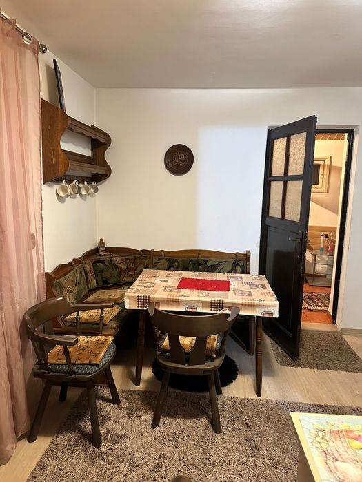 Ofer spre inchiriere garsoniera in zona centrala