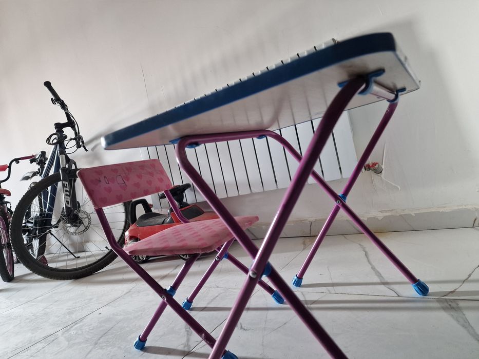 Детский стол с стульчиком