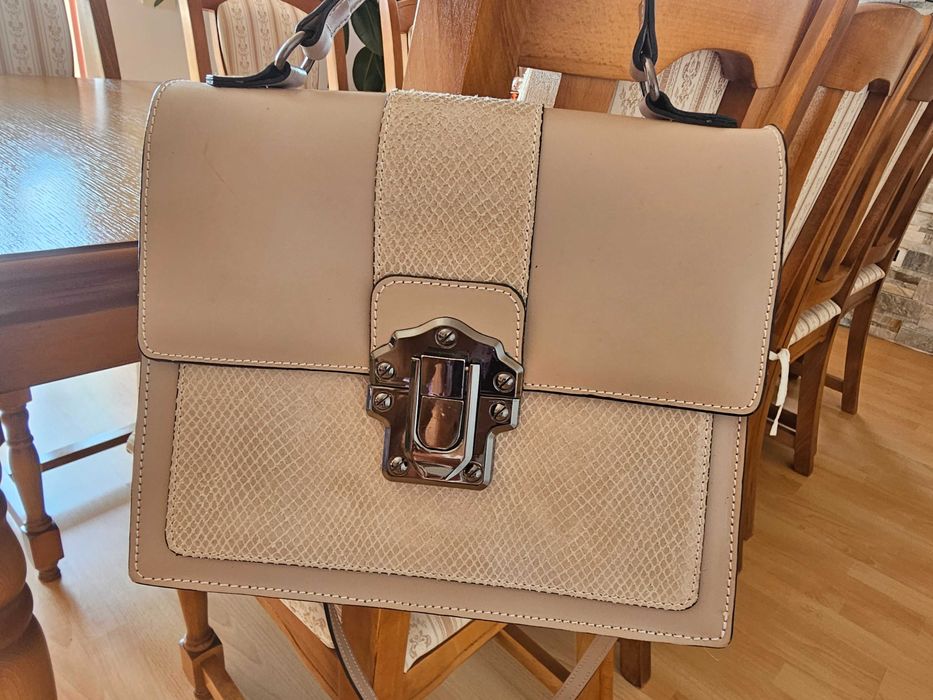 Geanta dama crossbody, noua, marime medie