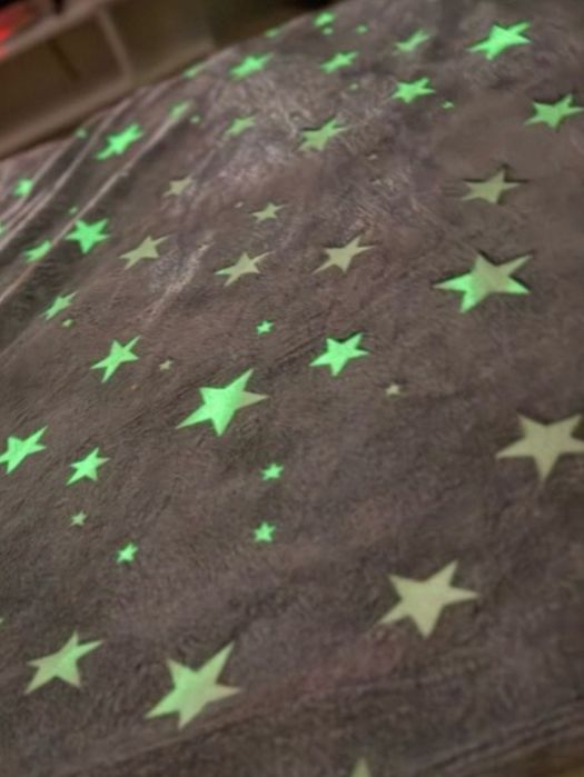 Плед со светящимися звёздочка новый