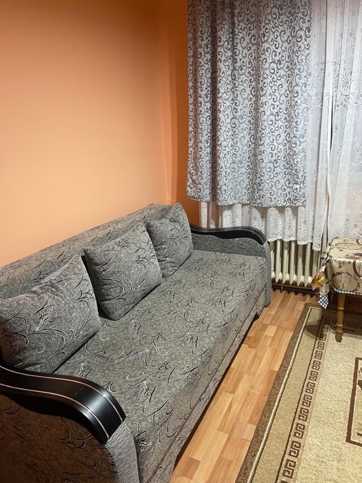 Inchiriez garsoniera zona UMT