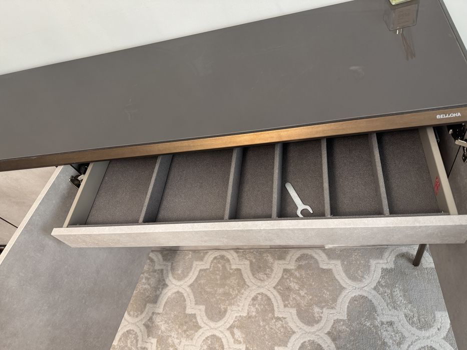 Тумба под телевизор