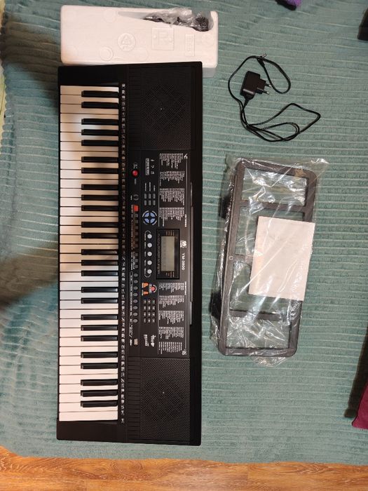 Синтезатор YM-3800