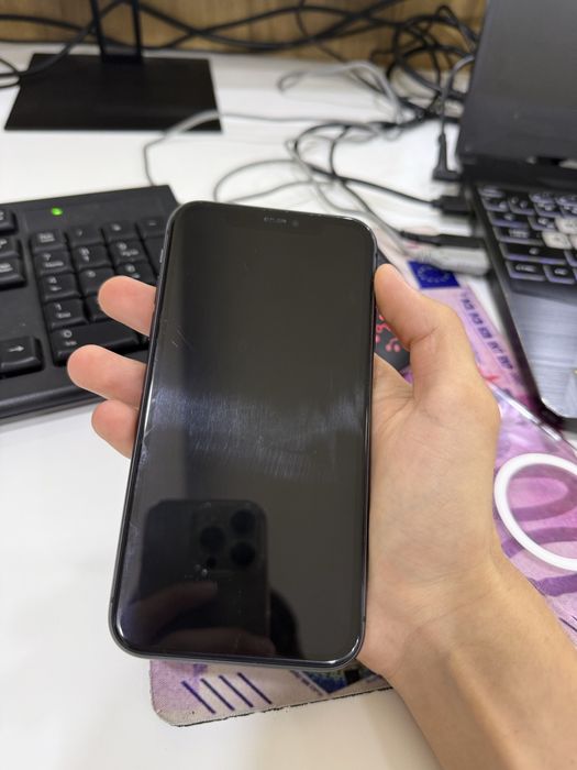 Iphone 11 holati yaxshi usta kormagan