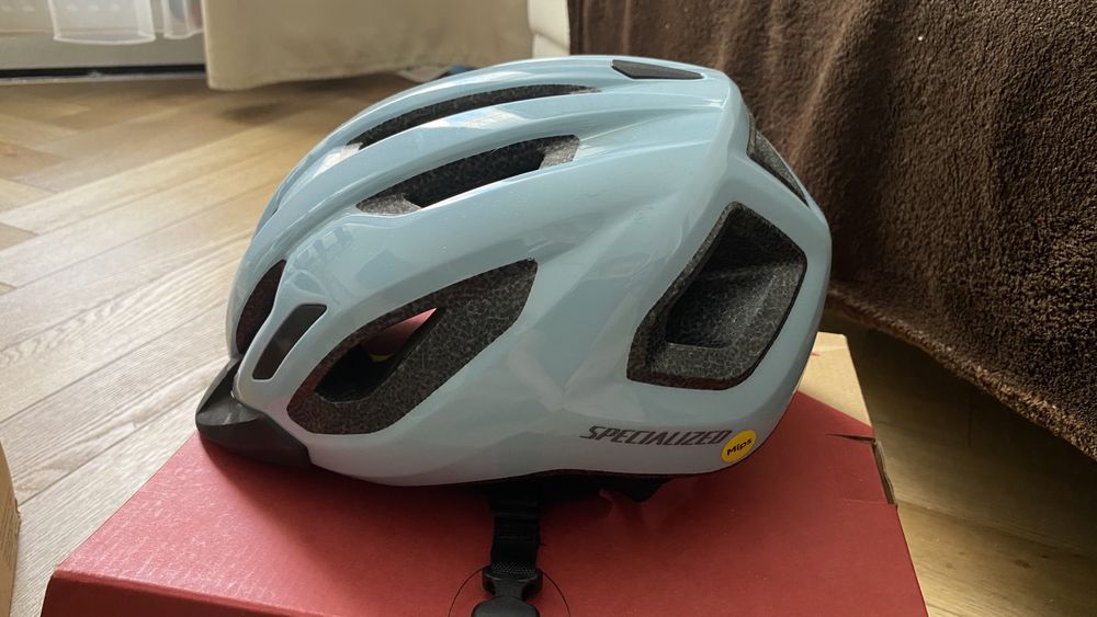 Шлем Specialized chamonix велосипед