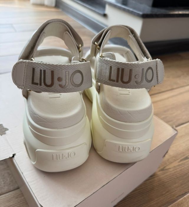 Сандали  на Liu Jo