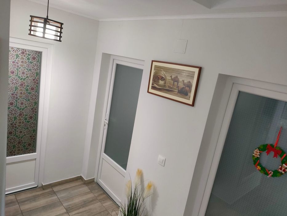 Vand casa in loc. Romanasi