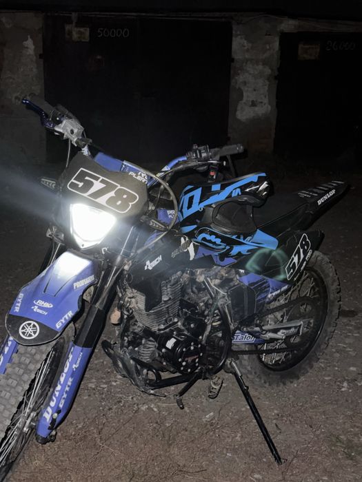 Продам эндуро 250