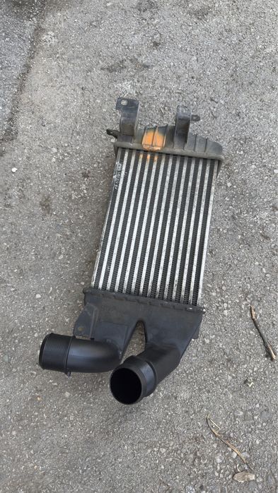 Интеркулер Opel Zafira 1.9 120 CDTi